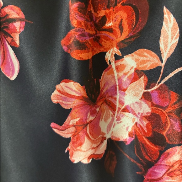 Great Navy Floral Chemise by Thalia Sodi Size M - Picture 6 of 6